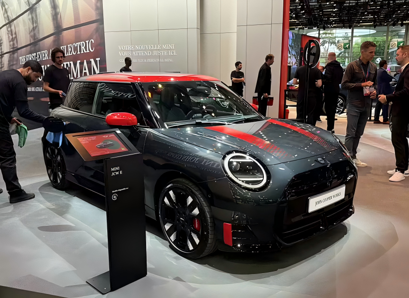 Китайський електричний Mini Cooper, Aceman JCW встановлений для запуску