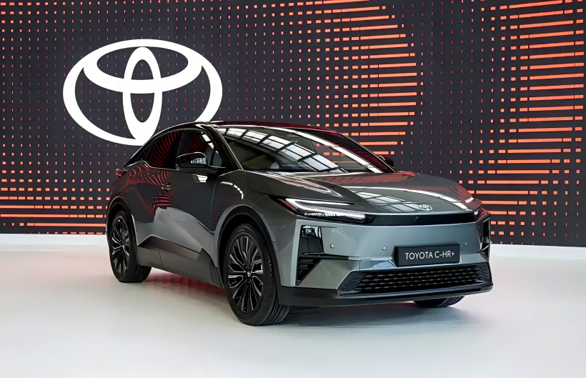 Офіційні зображення Toyota C-HR+ EV: Двомоторна версія AWD доступна з максимальним діапазоном 600 км