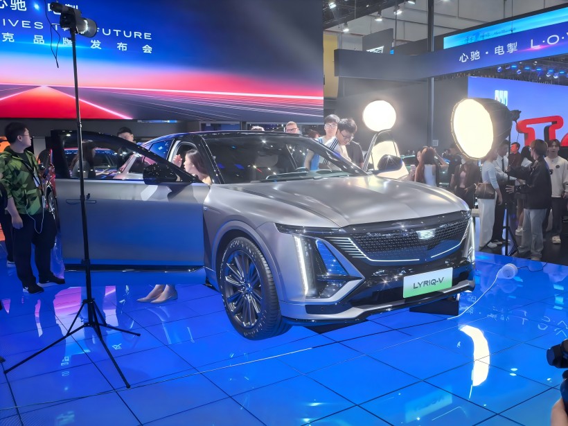 Версія високої продуктивності IQ 锐歌! Компанія Cadillac Lyriq - V буде запущена протягом цього року.